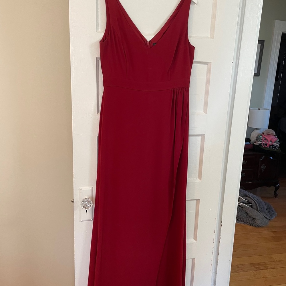 Ann Taylor maroon red dress. Perfect for the holidays or winter/ fall weddings!